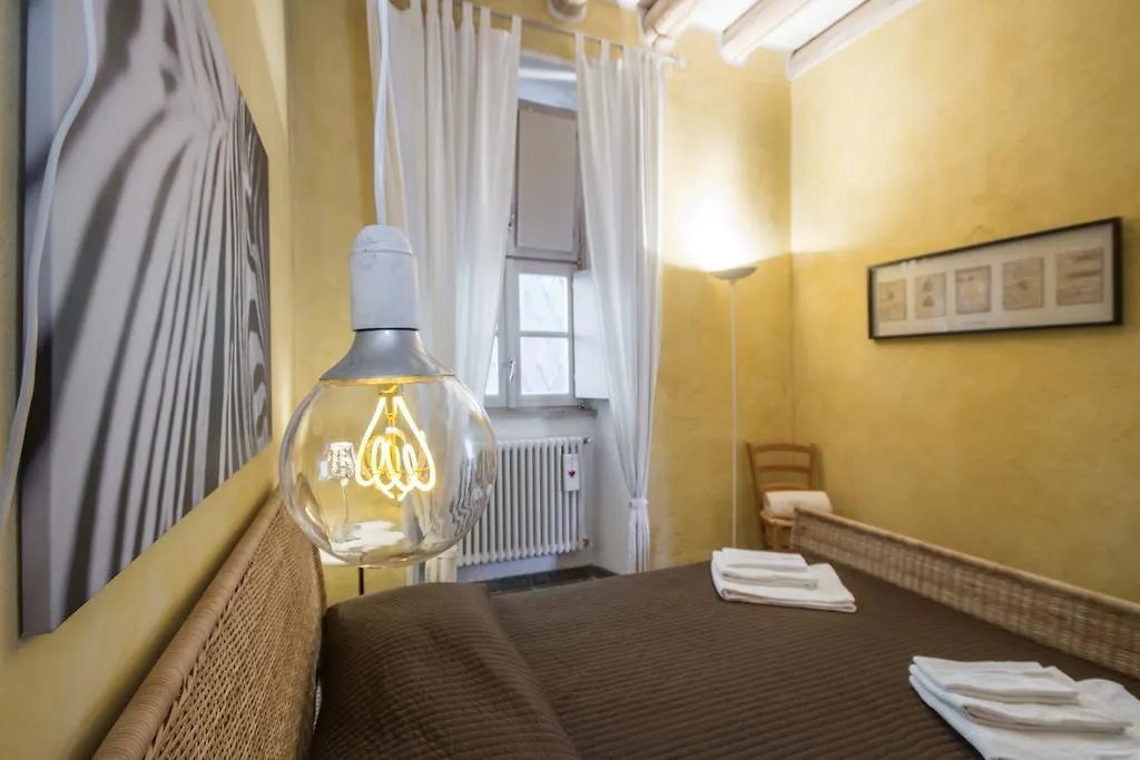 Apartments At The Pier Of Brienno - The House Of Travelers