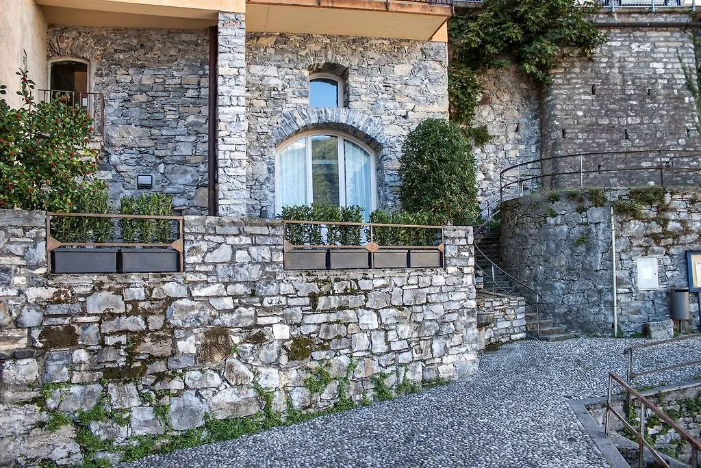 Apartments At The Pier Of Brienno - The House Of Travelers Italië