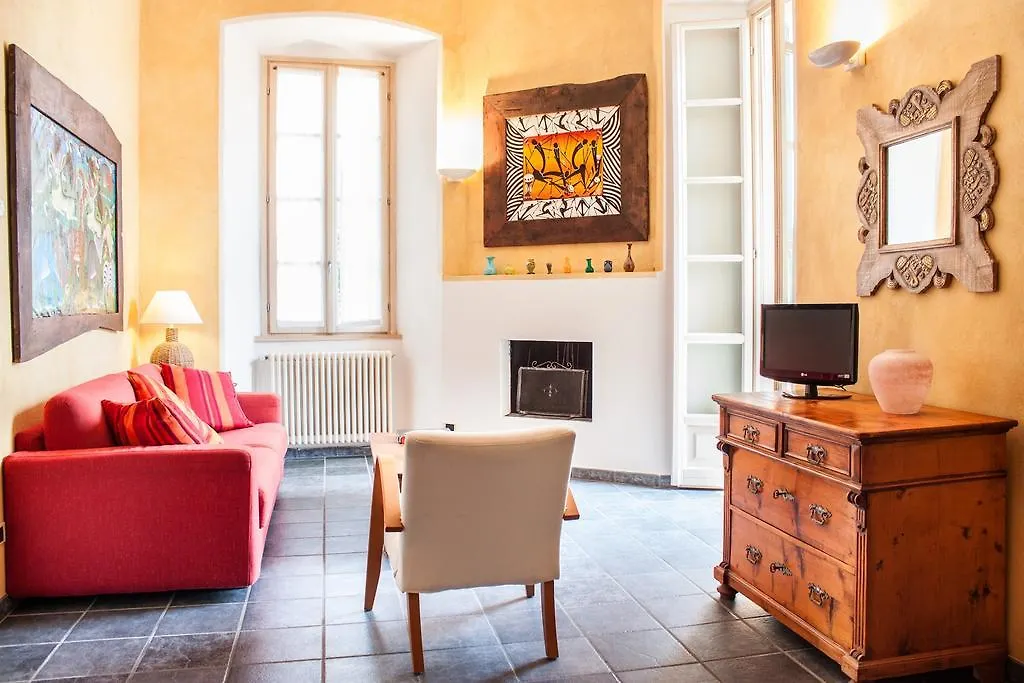 Apartments At The Pier Of Brienno - The House Of Travelers