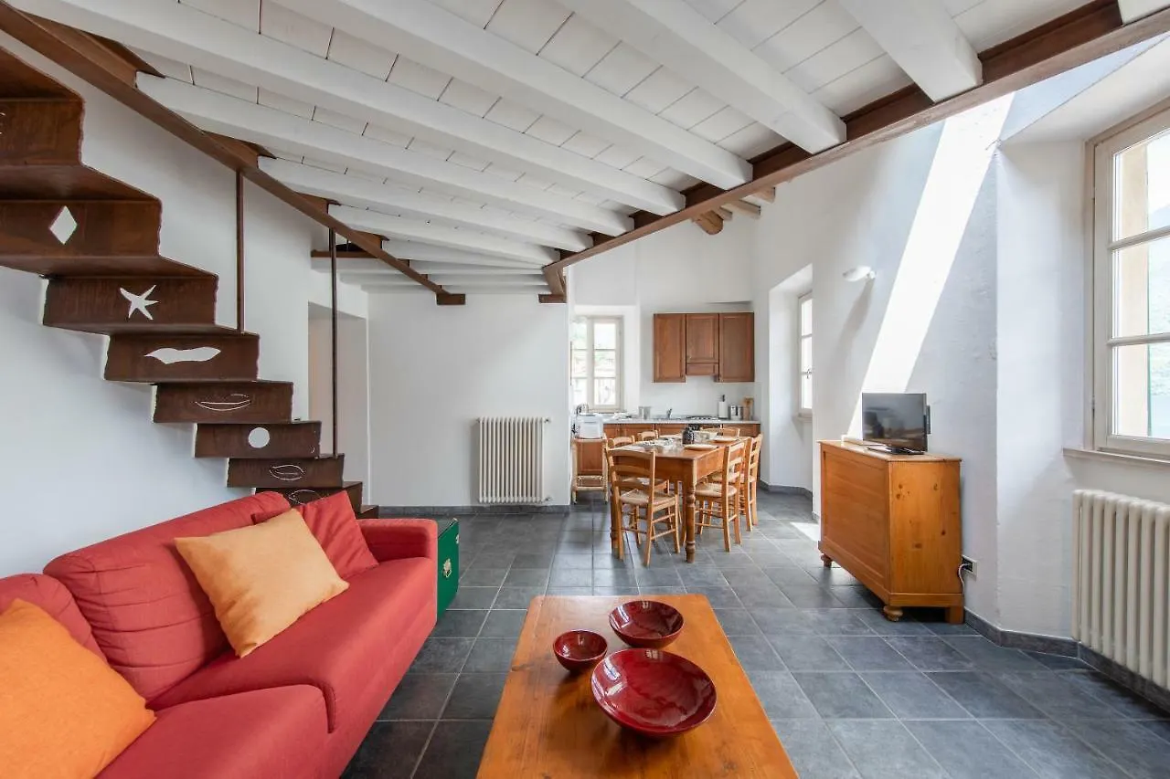 Apartments At The Pier Of Brienno - The House Of Travelers Italië