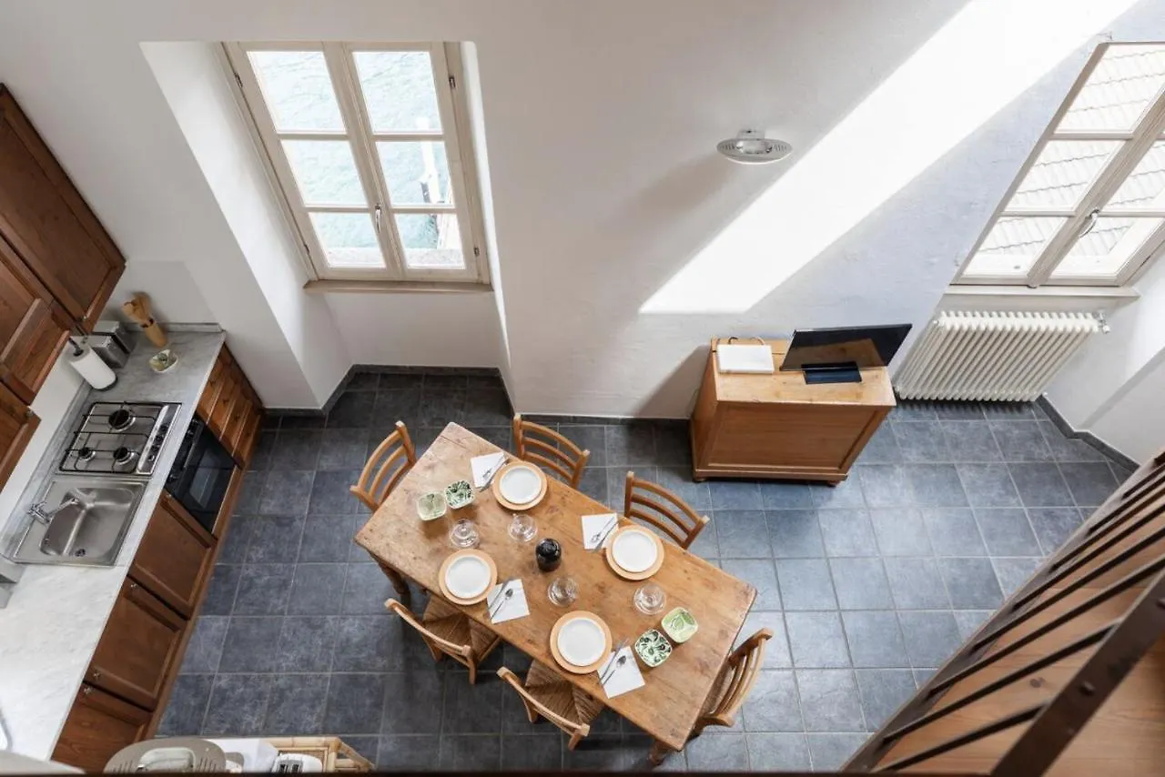 Apartments At The Pier Of Brienno - The House Of Travelers