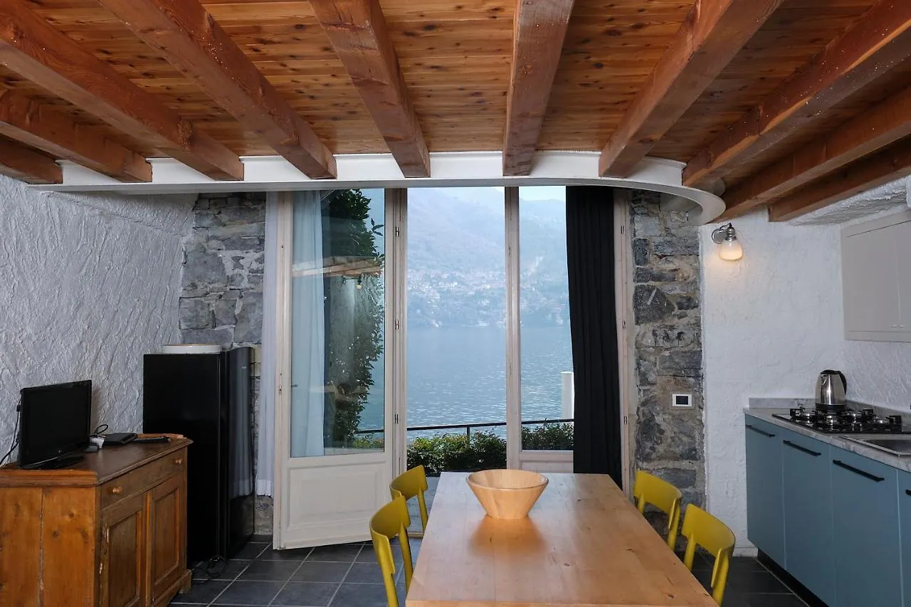 Apartments At The Pier Of Brienno - The House Of Travelers