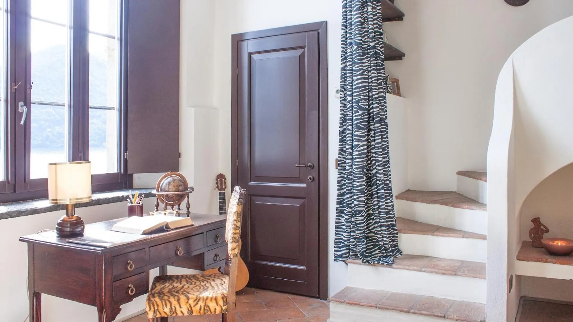 Apartments At The Pier Of Brienno - The House Of Travelers